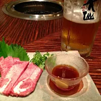 Snapdishの料理写真:タン刺と生ビール