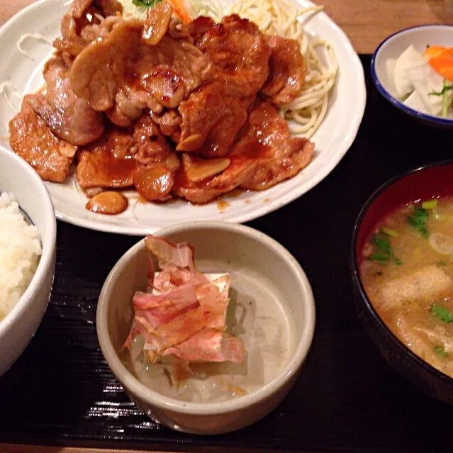 焼肉定食|いだっちさん