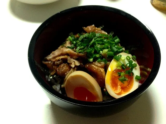 味玉チャーシュー丼|つあさん