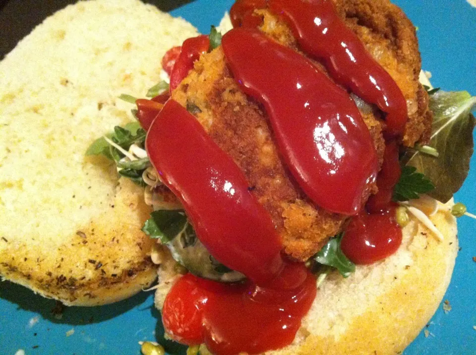 Veggie burger & tomato ketchup|Nick Hiderさん