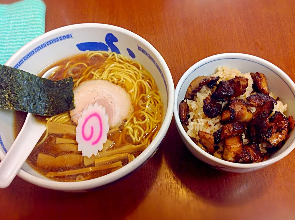 醤油ラーメン＆チャーシュー丼|マカロニ公爵さん