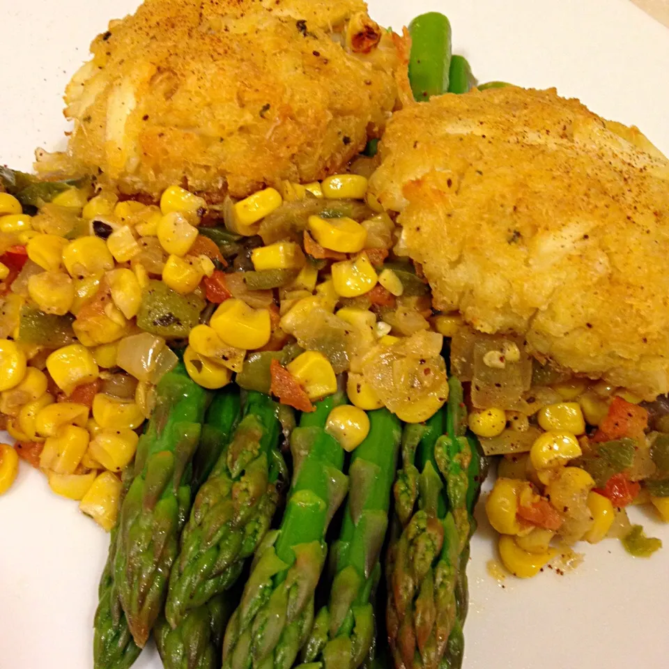 Crab Cakes, Asparagus and Cajun Fried Corn|Curt Chillさん