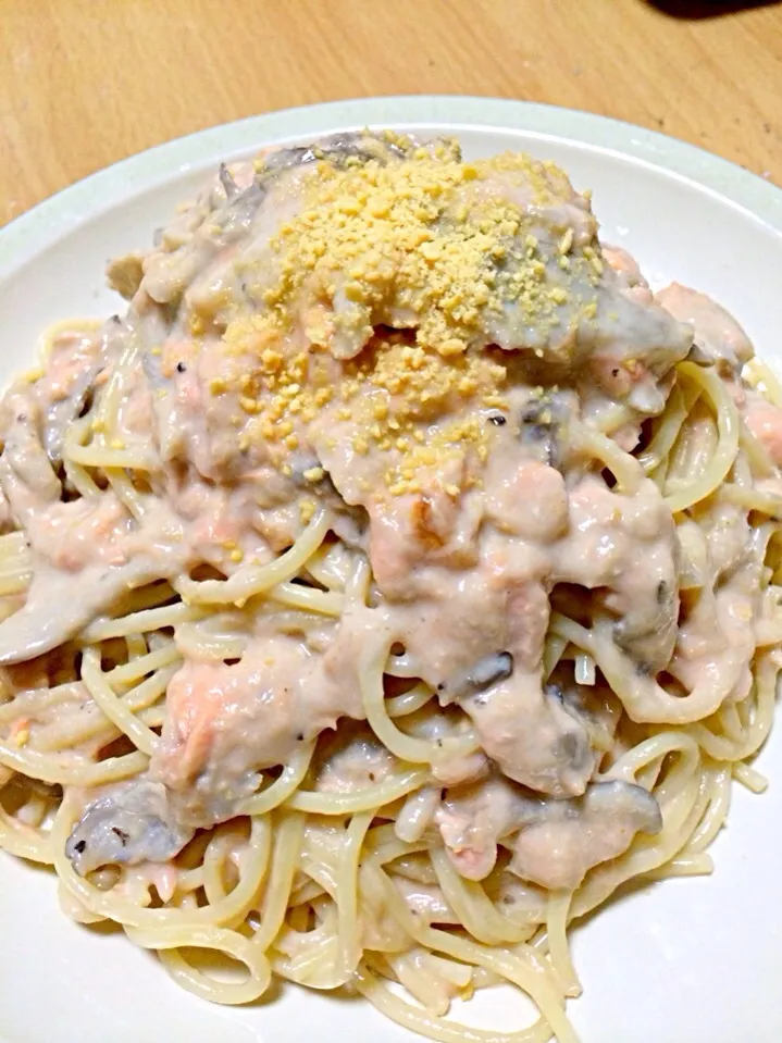 鮭ときのこのクリームパスタ|マシュマロさん