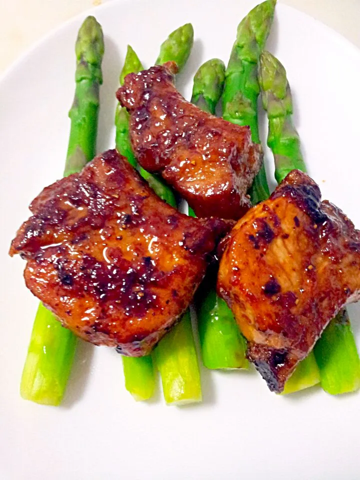 honey pork rib with asparagus|marnnyさん