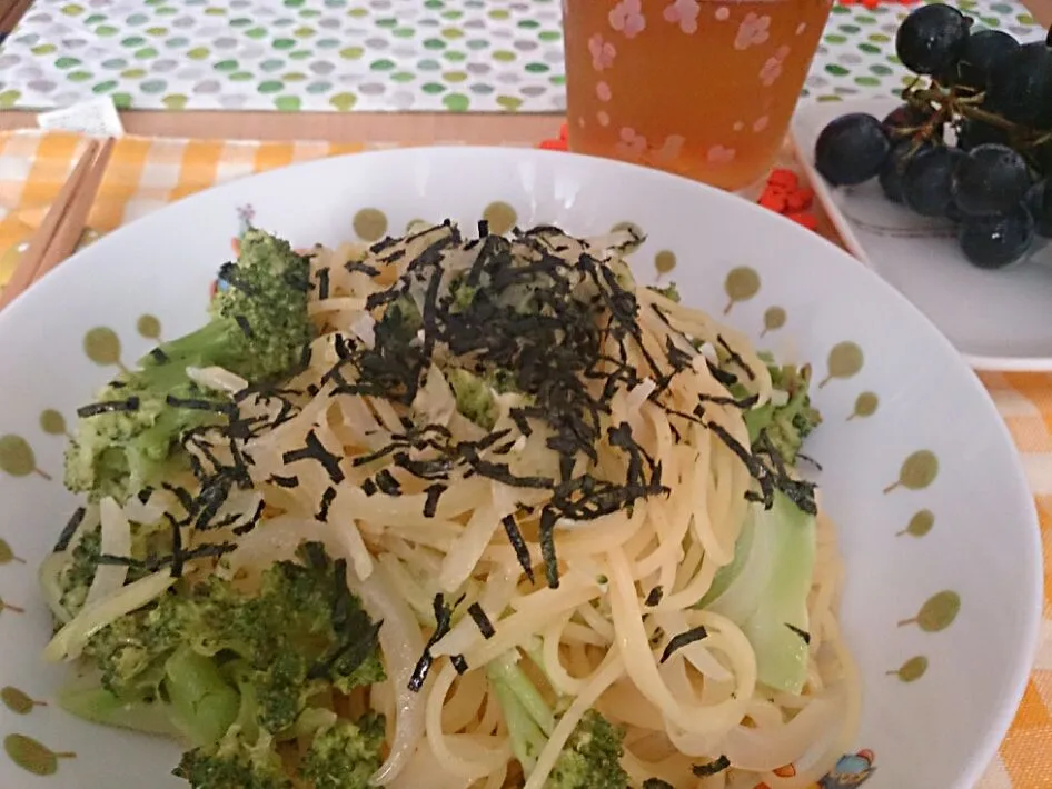 Snapdishの料理写真:うにクリームスパゲティ|や。き。さん