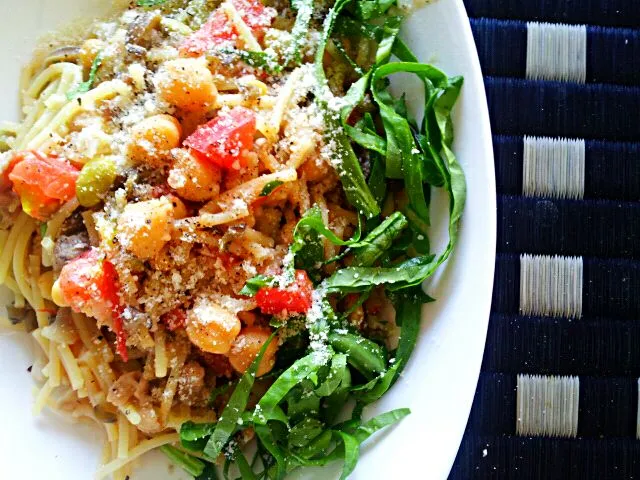 昨日のイノシシ肉使った、スプーンで食べるお豆のショートパスタ|直樹さん