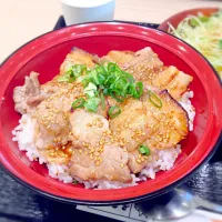 Snapdishの料理写真:ぶたを丼|Mari Arakawaさん