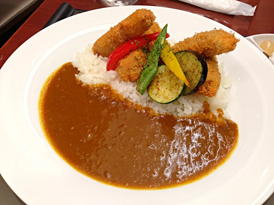 羽田空港「アビオン」フィンガーカツカレー|tairaさん