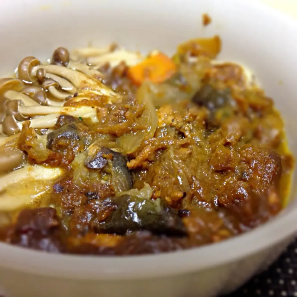 シメジ酒蒸しに野菜カレーのっけて|しげぞーさん