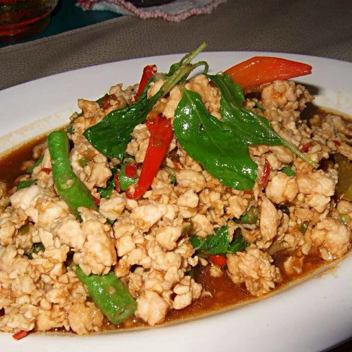 Pattaya - Minced Chicken with Basil Leaves|Yvonne Limさん