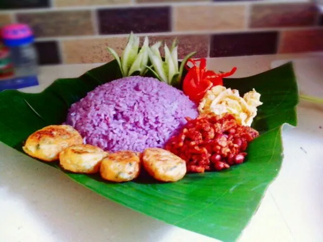 Nasi Uduk Ubi Ungu|anita nur setianyさん