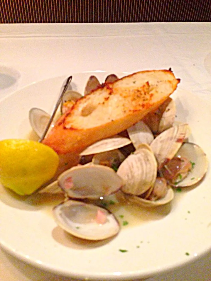 Snapdishの料理写真:Clams Devon seafood grill philly|candace johndonさん