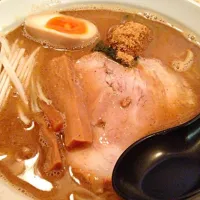 Snapdishの料理写真:魚介醤油ラーメン|Shigeru Yasushitaさん