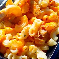 Snapdishの料理写真:mac and cheese with extra cheese!|annisa rahmitaさん