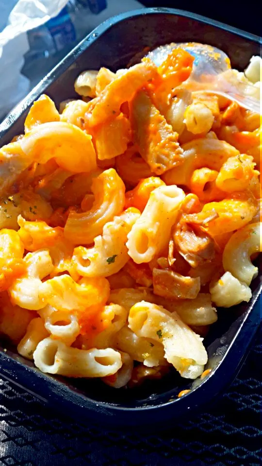 Snapdishの料理写真:mac and cheese with extra cheese!|annisa rahmitaさん