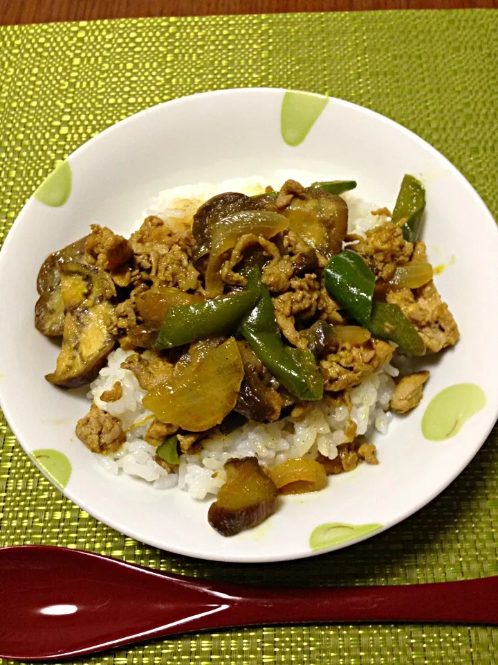 ナスと豚肉のカレー味炒めどおーん|あっこぷーさん