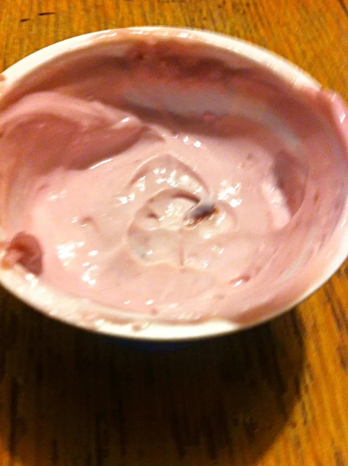 Black cherry greek yogurt|Ericaさん