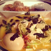 Snapdishの料理写真:Chicken Ramen w/ crispy chicken|Erin Anneさん