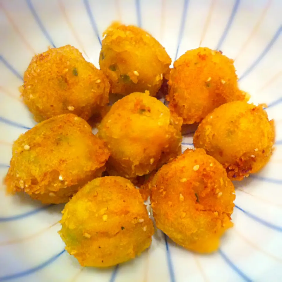 Fried pumpkin balls . カボチャボール|K.Choさん