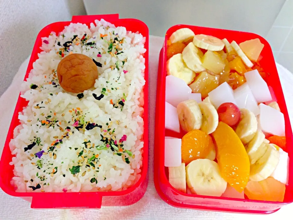 💋Rice w/ furikake & Mixed Fruits💋|Earth Angelさん