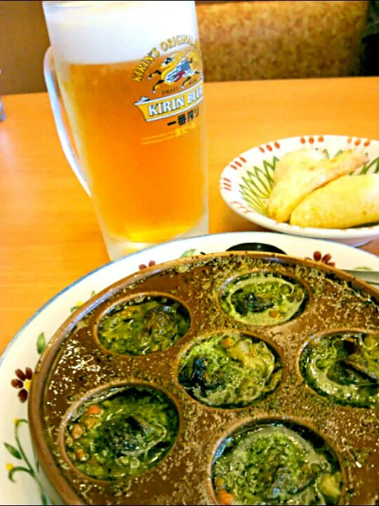 今日の八王子は…暑い！暑い！暑いよ～(≧◇≦)昼ビール＆エスカルゴのオーブン焼き・セットフォカッチャ♪|のものも🍻さん