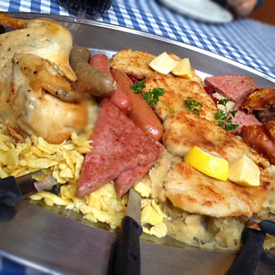 german feast @ king ludwig's, leavenworth, WA|Cloudy Gさん