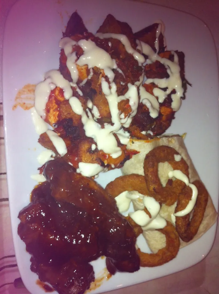 Tapas - BBQ ribs, onion rings and para tags braves with chicken, fajita|Emma Proe Was Duncalfさん