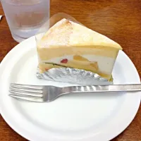 Snapdishの料理写真:学校帰りのケーキ屋さんで♡|あんなさん