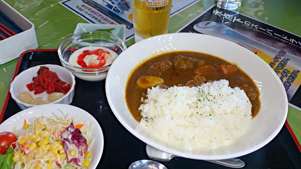 Snapdishの料理写真:やっぱりゴルフはカレー|やかんちゃんさん