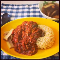 Snapdishの料理写真:ランチはキーマカレーとキノコのスープ|yucorinneさん