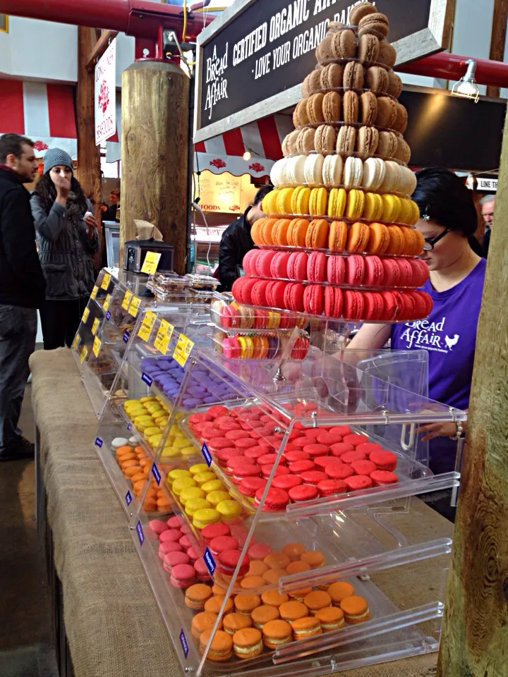 I ❤️ macarons @ granville island public market, Vancouver|Cloudy Gさん