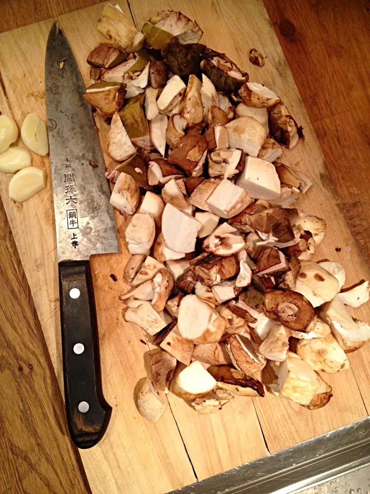 Snapdishの料理写真:Porcini e aglio con pappardelle|wallさん