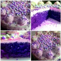 Snapdishの料理写真:Violet Velvet Cake (Vegan)|Sarah Afsharさん