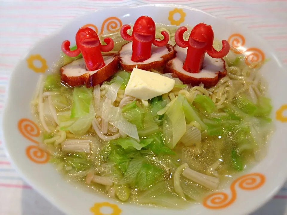 野菜たっぷりの塩バターラーメン☆|うっちーさん