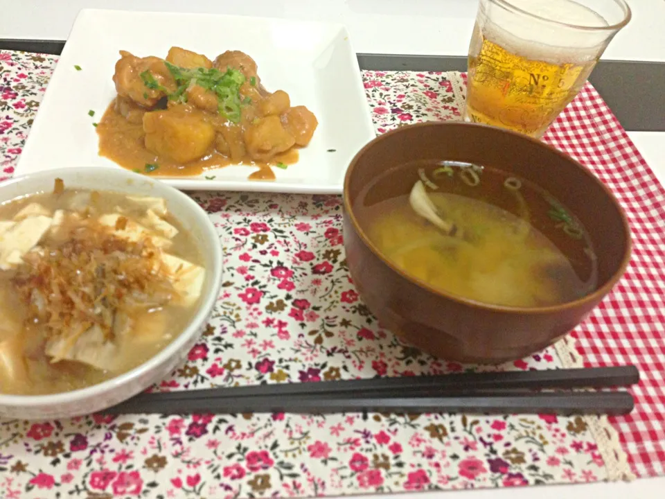 まいたけ豆腐、鶏とじゃがいもの味噌バター、しめじと玉ねぎのお味噌汁|ゆりさん