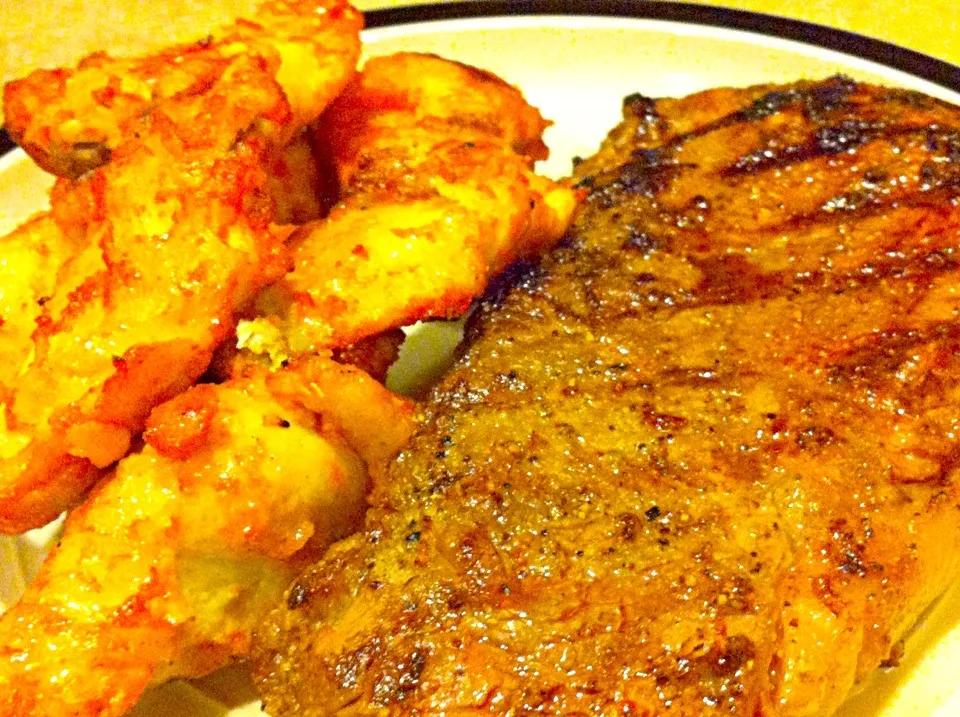 Rib eye steak and buffalo chicken wings|virginia frasseさん