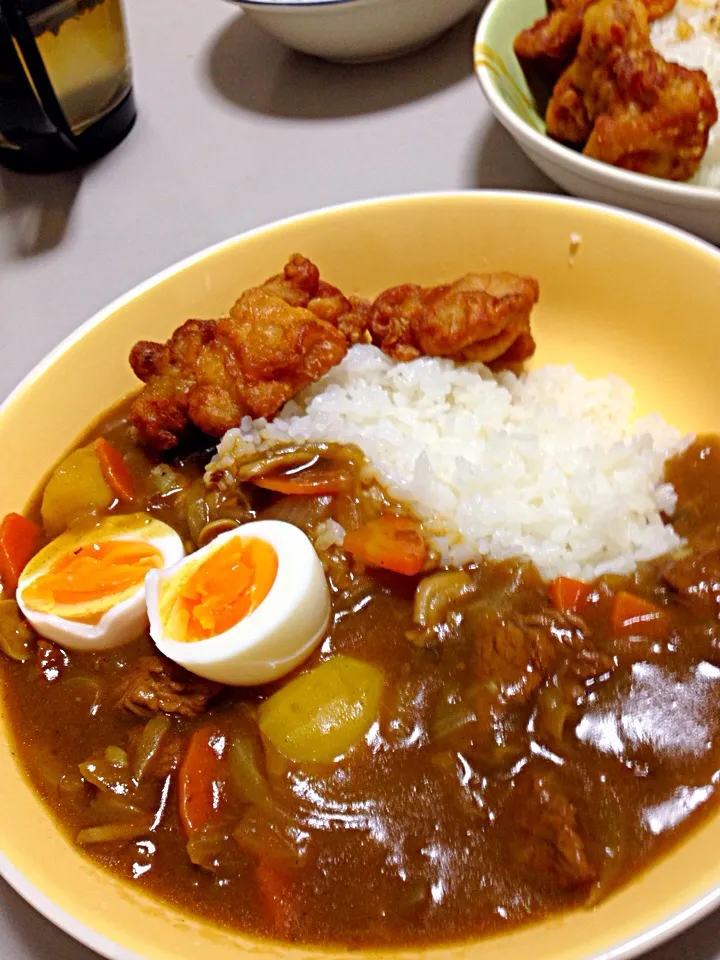 半熟卵とから揚げのっけカレー|ともさん