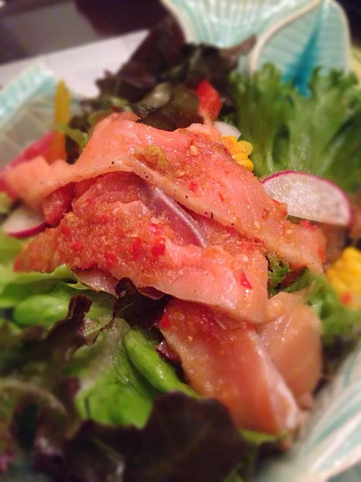 Dill Marinated Salmon Mesclun Salad|Rawinut Tunwisuthさん