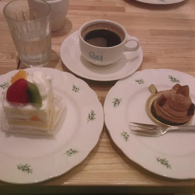 Snapdishの料理写真:フルーツたくさんショートケーキ&カリカリモンブラン|らい太郎さん