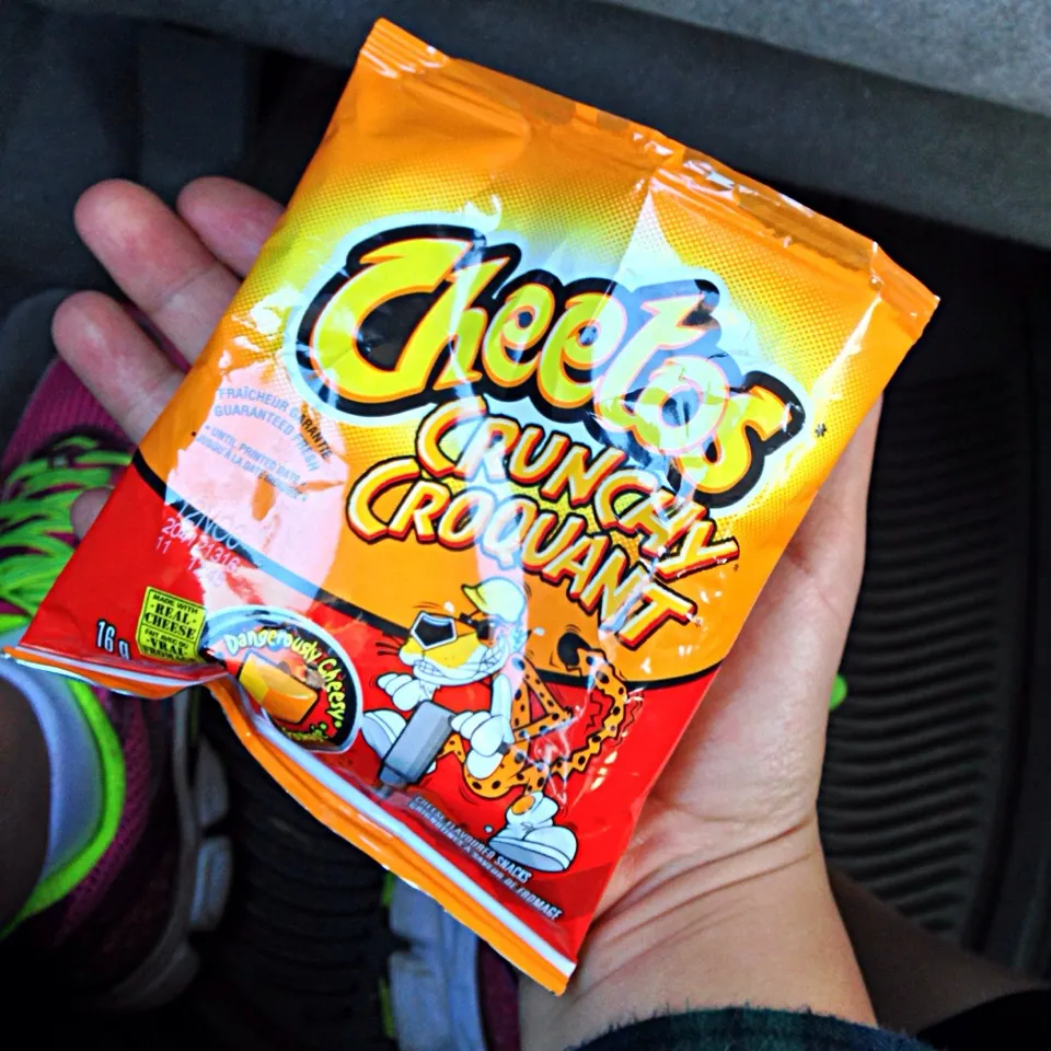 Cutest Cheetos 😎|joie chowさん