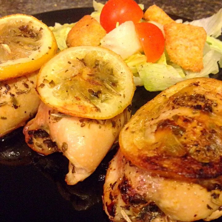 Snapdishの料理写真:Lemon butter herbs chicken|GiftAuksontabさん