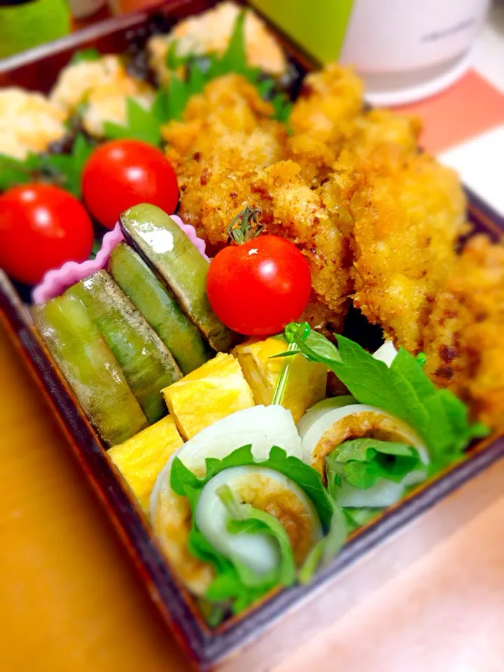 71日目(^^;;  トロなすステーキとチーズチキンカツのお弁当。|らぶかさん