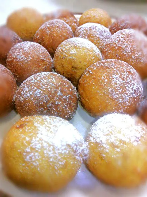 Sweet potato ball filled with Indonesia brown sugar|RikaEmakAkbarKhawlaさん