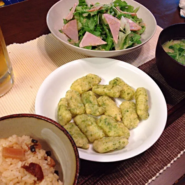 イカ磯辺揚げ ハムサラダ 味噌汁 炊き込み御飯|さるさん