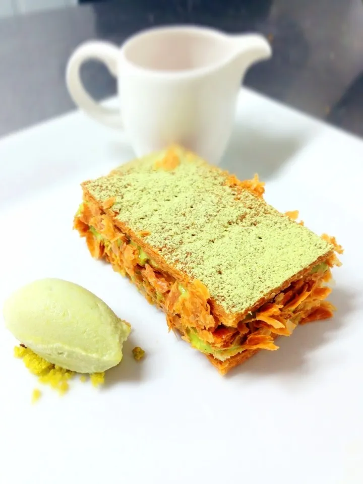 Matcha-strawberry Millefeuille🍓|Prae~*さん