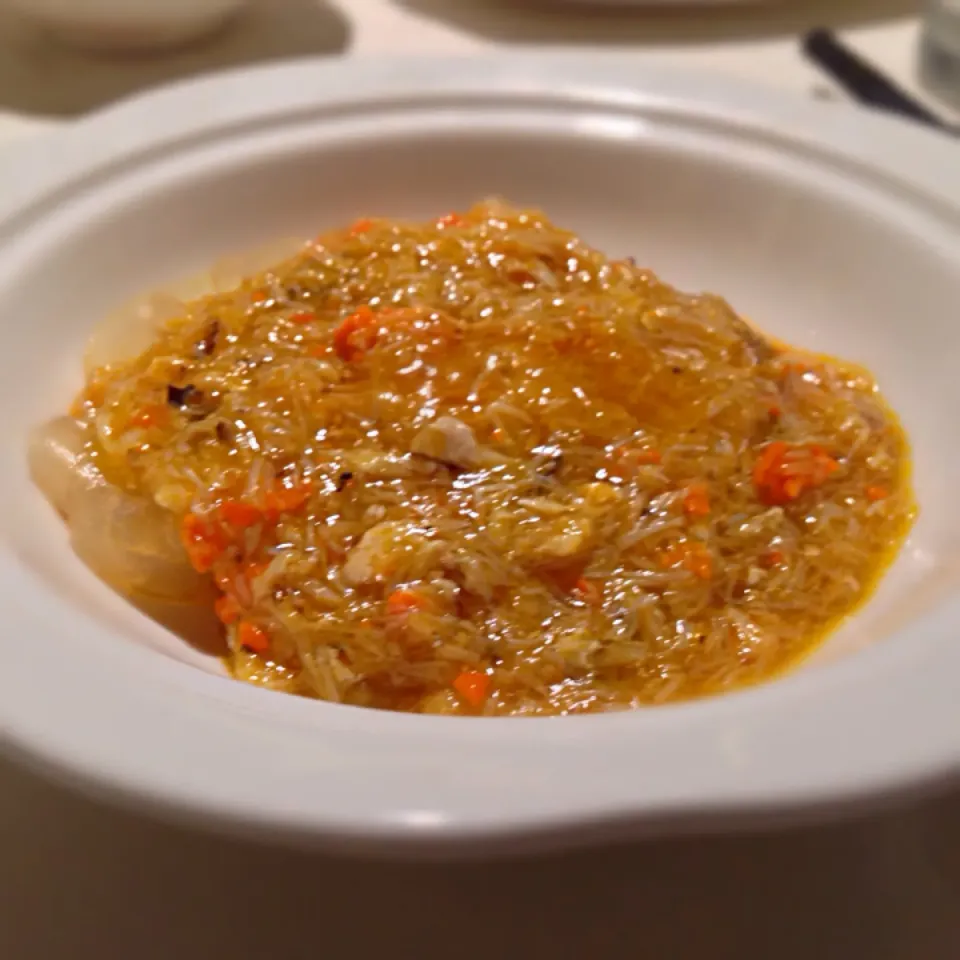 Snapdishの料理写真:Hairy crab roe with glass noodles|willzさん