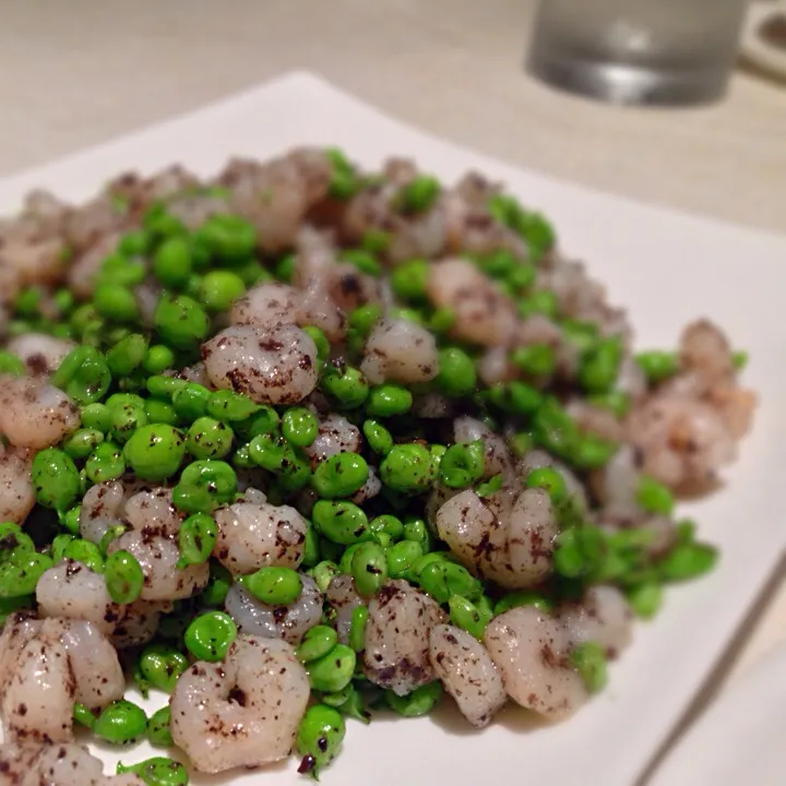 Snapdishの料理写真:Baby shrimps & peas|willzさん