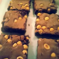 whole hazelnut Brownie|Daniel Balanovskyさん