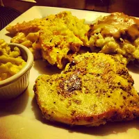 Snapdishの料理写真:Peppercorn Chicken & Baked mac n Cheese|Chef Rae Shyneさん