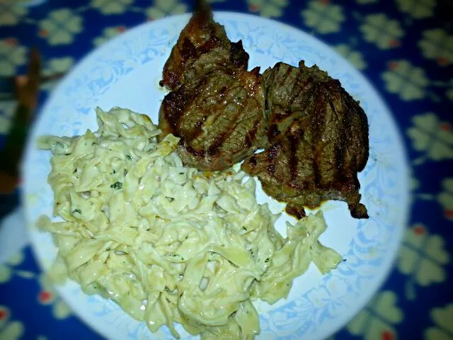 medium rare rib eye steak with fettuccine Alfredo|katherineさん